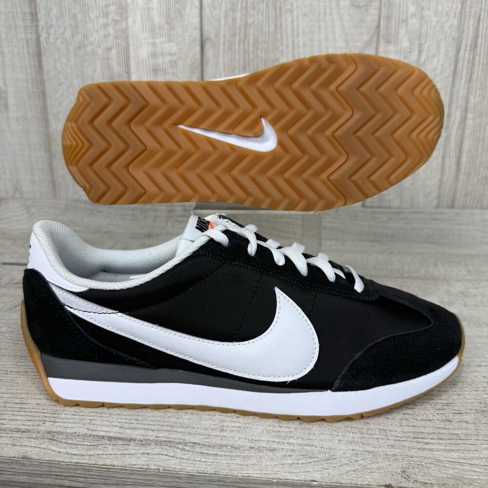 Nike PACIFIC Running Sneaker Shoes Black White Men Size 9.5 Women 11 HQ2052-100